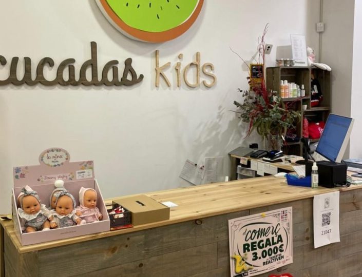 mostradores a medida para tiendas