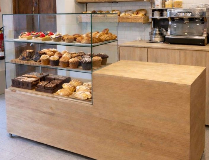 mostrador vitrtina pasteleria panaderia