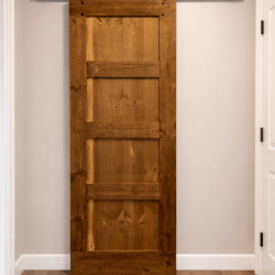 puerta granero envejecida interior