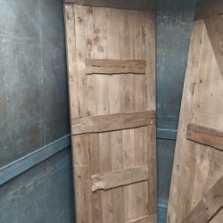 puerta interior granero